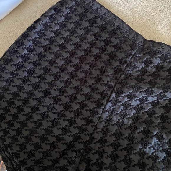 American Apparel Black Houndstooth Tap Shorts - Picture 7 of 8